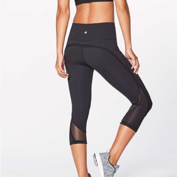 Lululemon Fresh in Mesh Crop Black Leggings (19”) - Picture 2 of 6